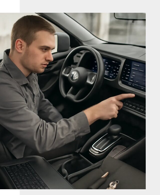 Русификация автомобиля Nissan N7 под ключ в Рославле официально